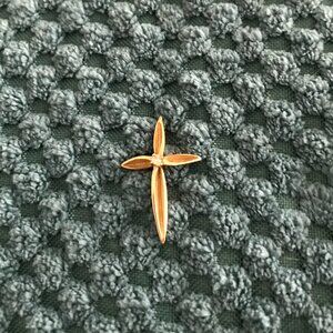 Gold Cross Pendant with Diamond in Center